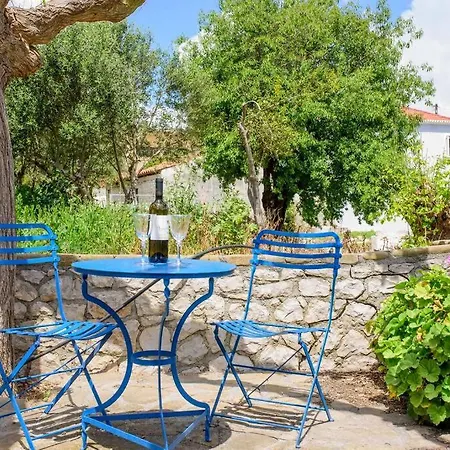 Villa Splendid Stone House With Vineyard Close To Pylos