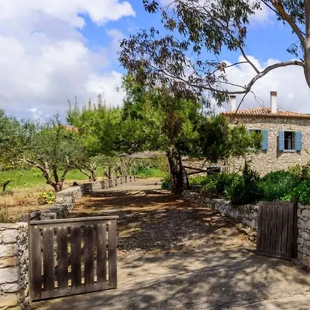 Splendid Stone House With Vineyard Close To Pylos