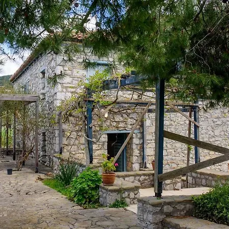 Splendid Stone House With Vineyard Close To *